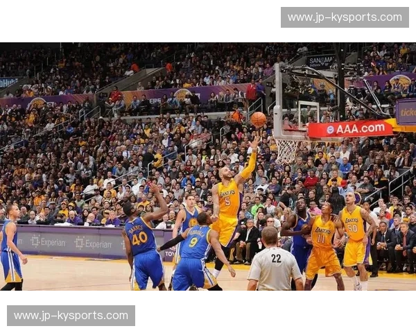 巅峰对垒的静止艺术：为什么“雷霆vs湖人录像”是每个篮球迷的必修课？